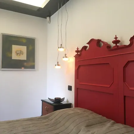 Star Loft - A Luxury Top Floor A/c Jacuzzi & Lift Apartment *